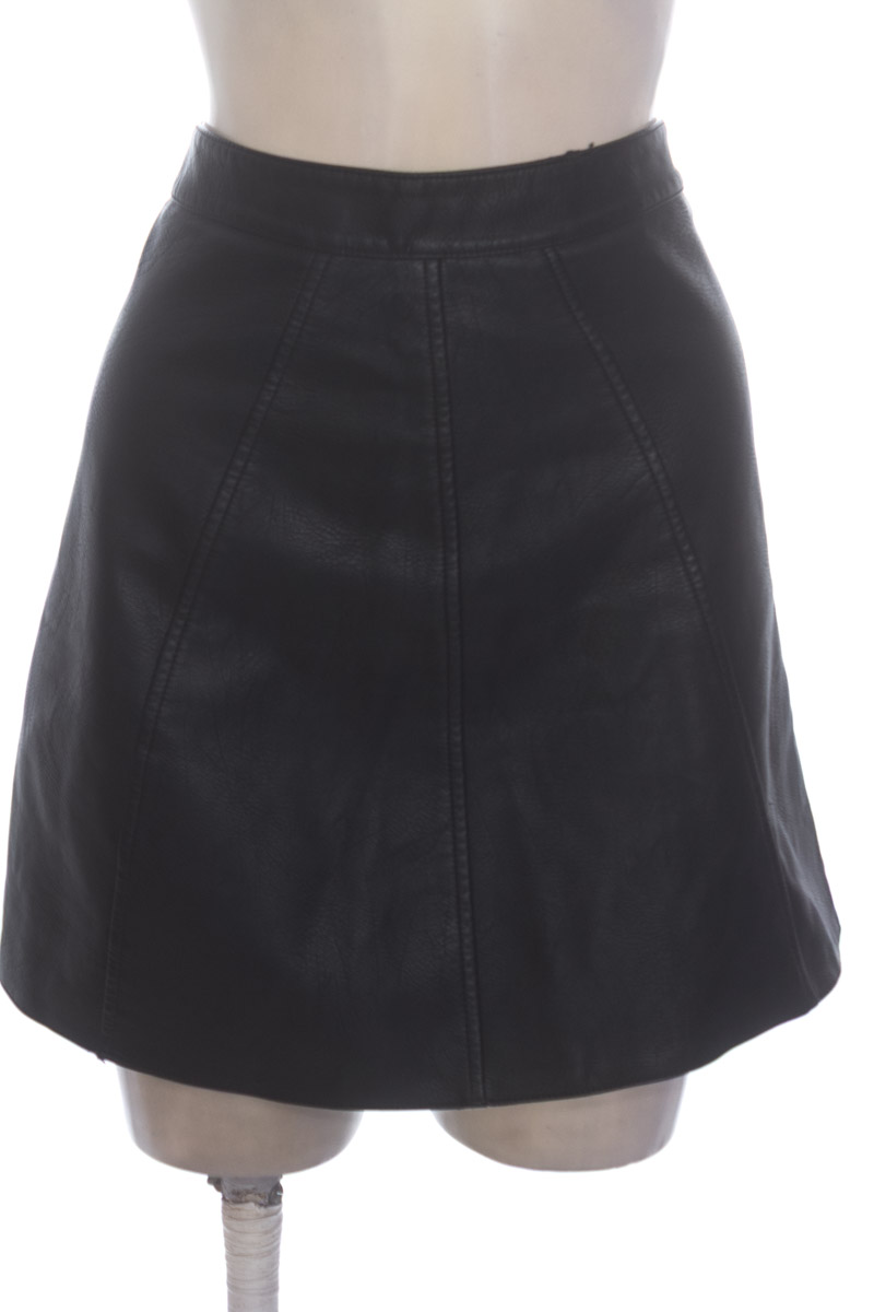 Falda color Negro - Zara