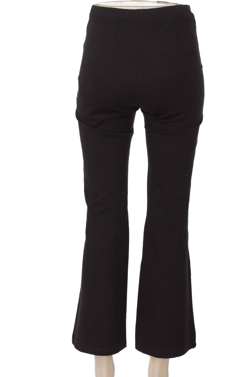 Pantalones color Negro - Closeando