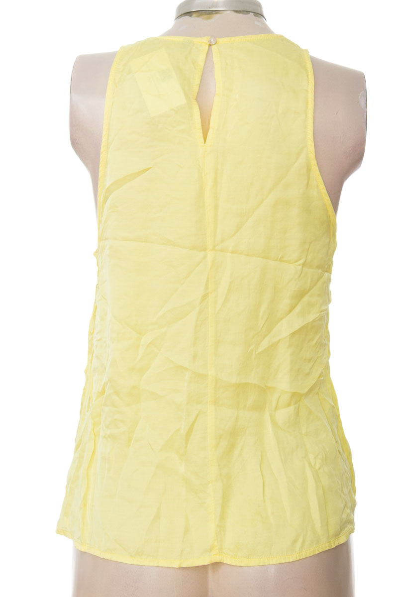 Top / Camiseta color Amarillo - Gef