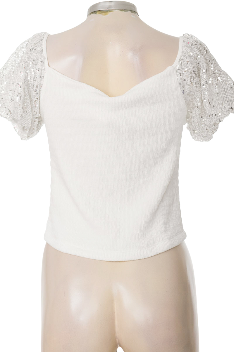 Top / Camiseta color Blanco - Juana Shop
