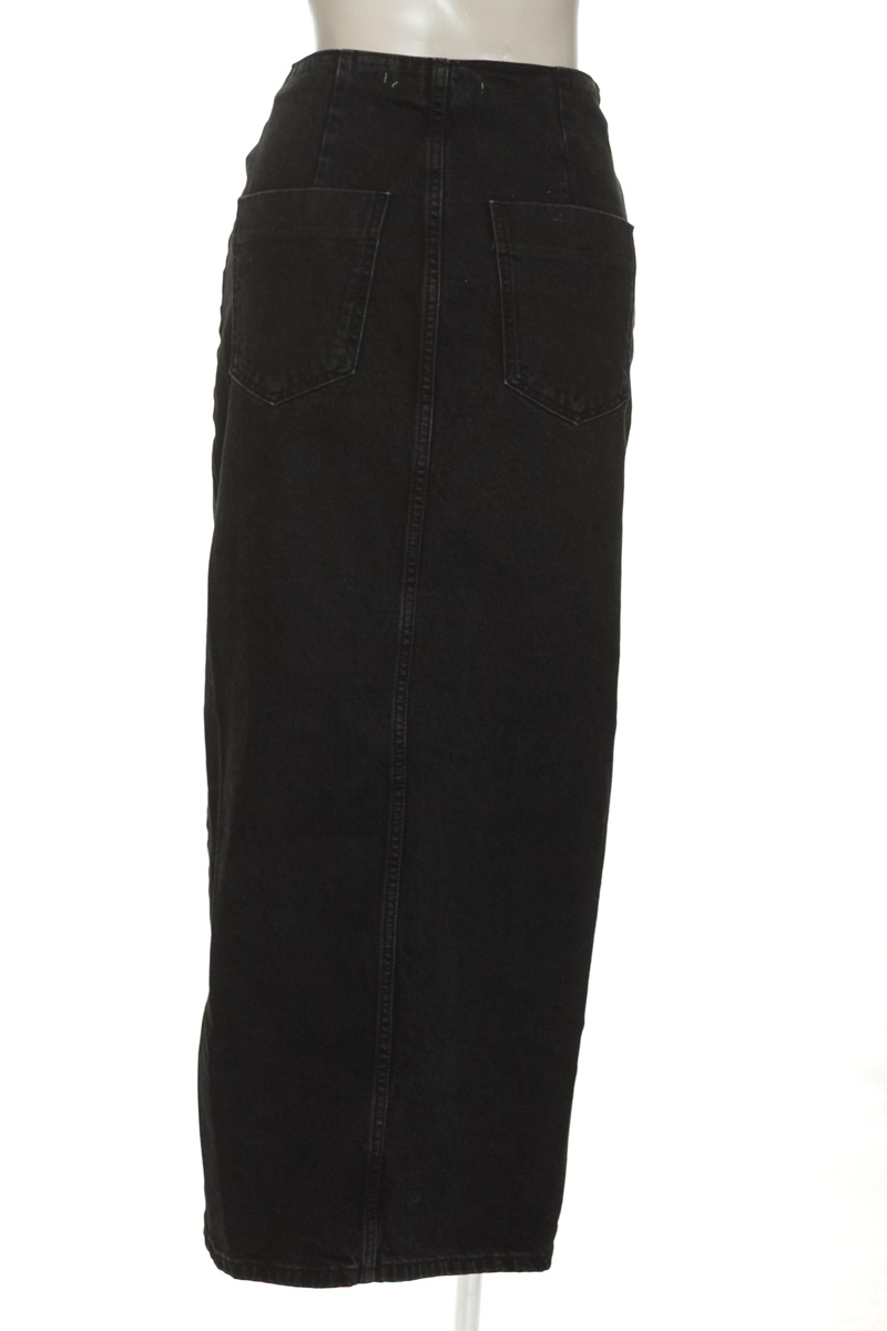 Falda color Negro - Zara