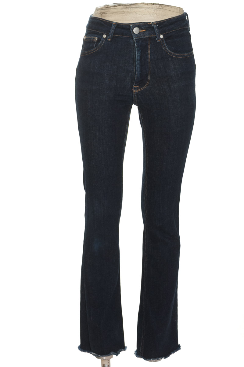 Pantalones color Azul - Zara