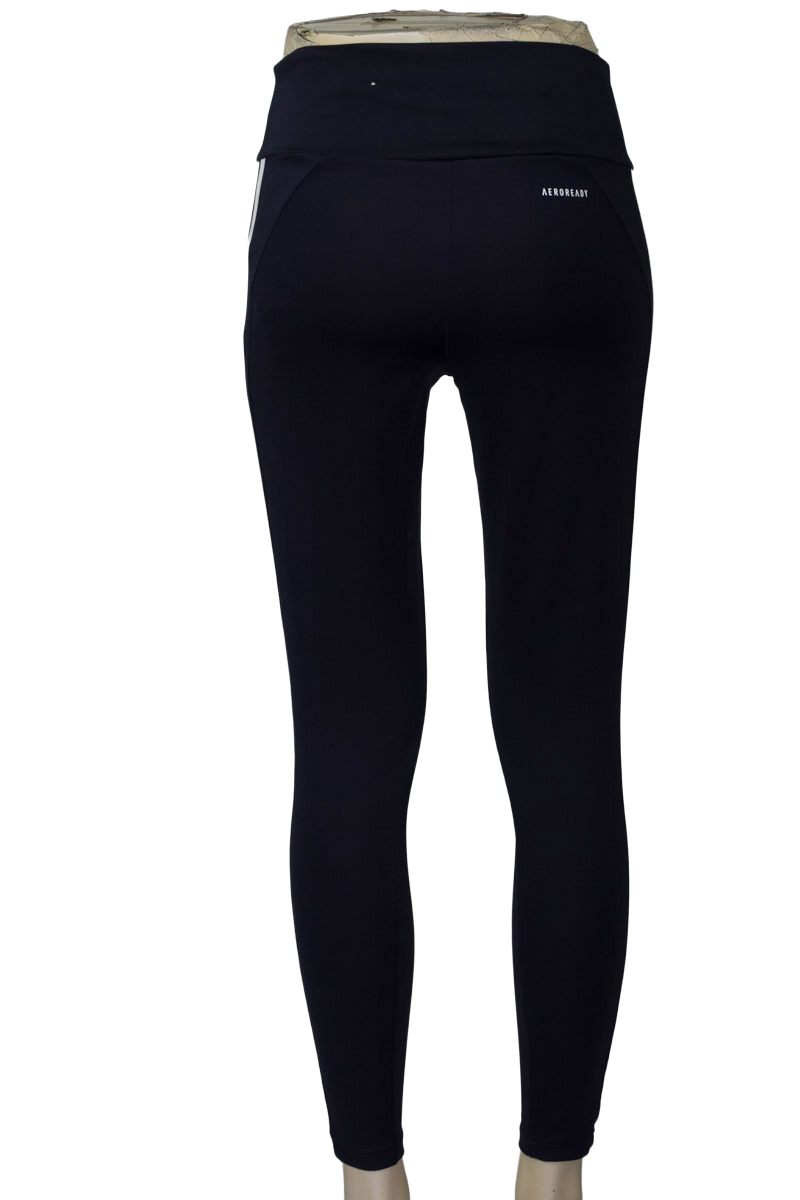 Ropa Deportiva / Salida de Baño color Azul - Adidas