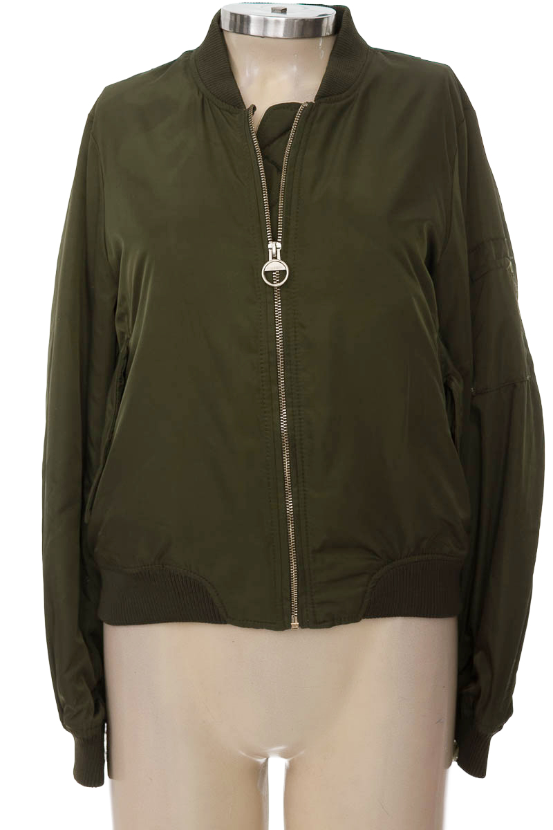 Chaqueta / Abrigo color Verde - Pull & Bear