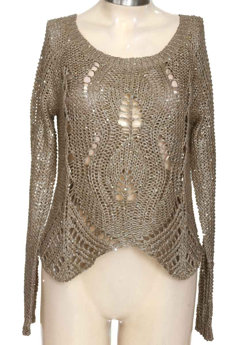 Sweater color Dorado - Closeando