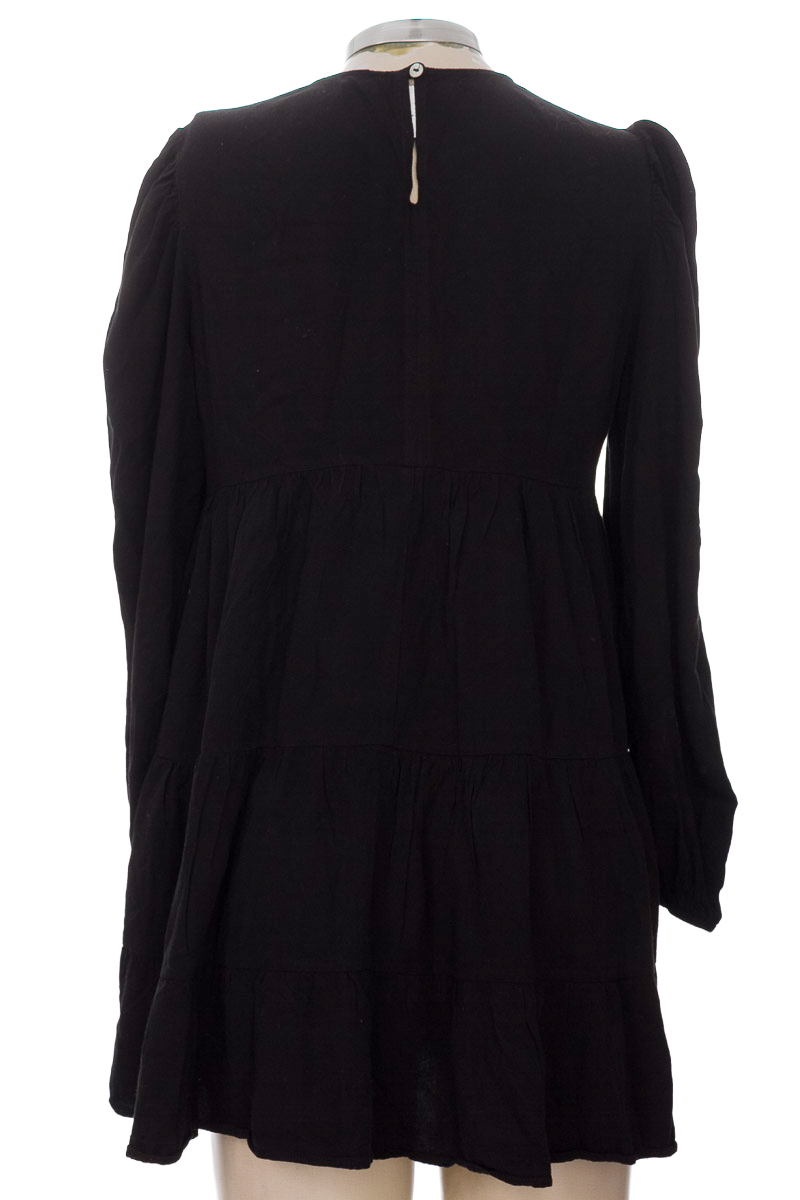 Vestido / Enterizo color Negro - Sybilla