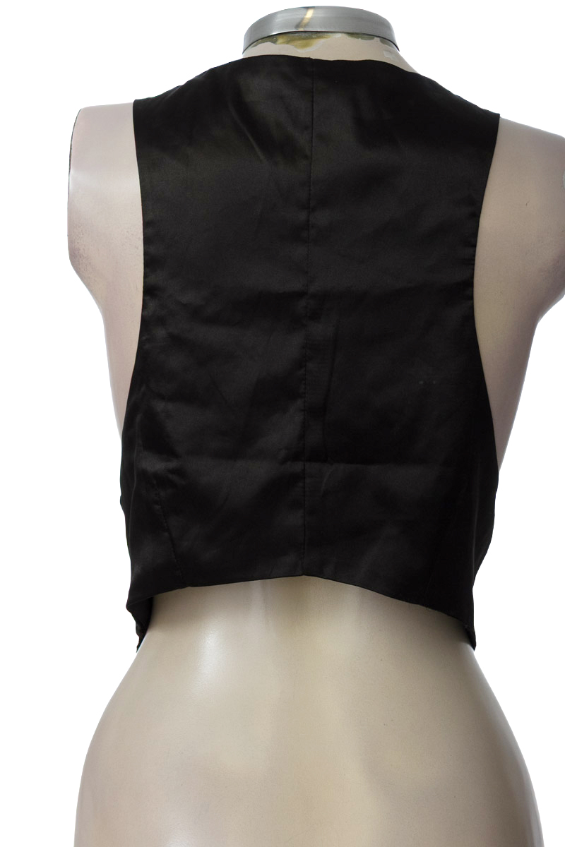 Top / Camiseta color Negro - NAF NAF