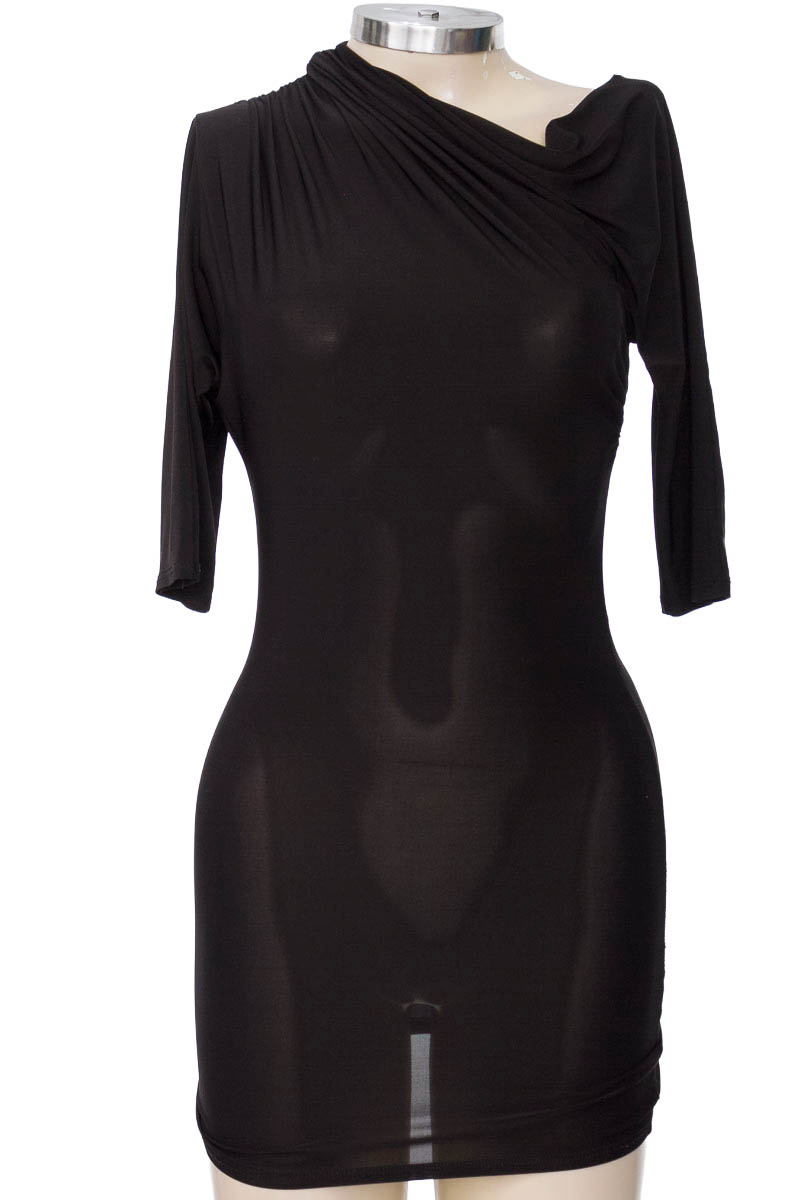 Vestido / Enterizo color Negro - Closeando