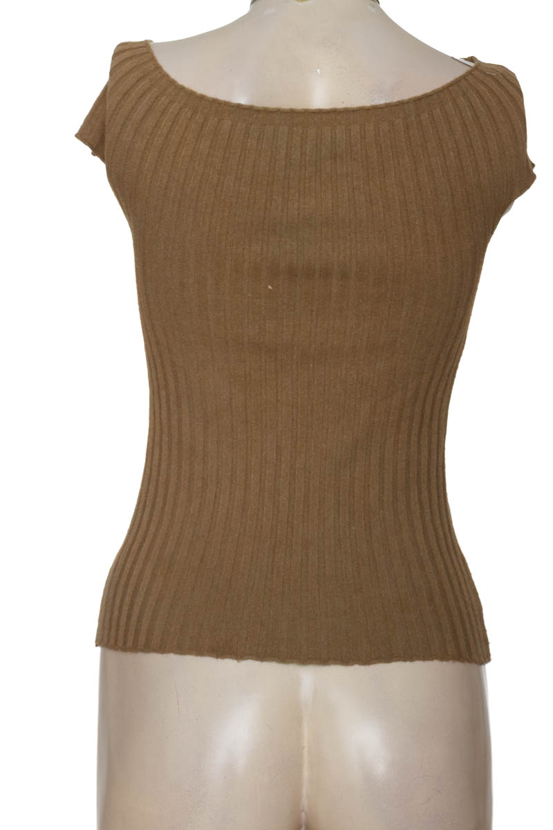 Top / Camiseta color Verde - Closeando