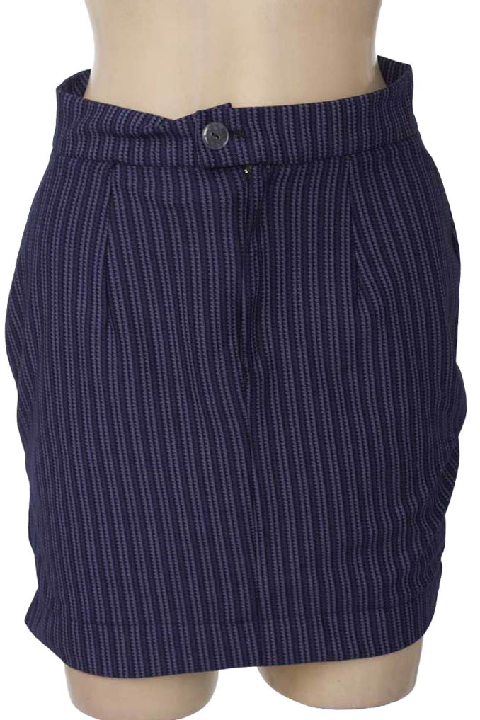 Falda color Azul - Closeando