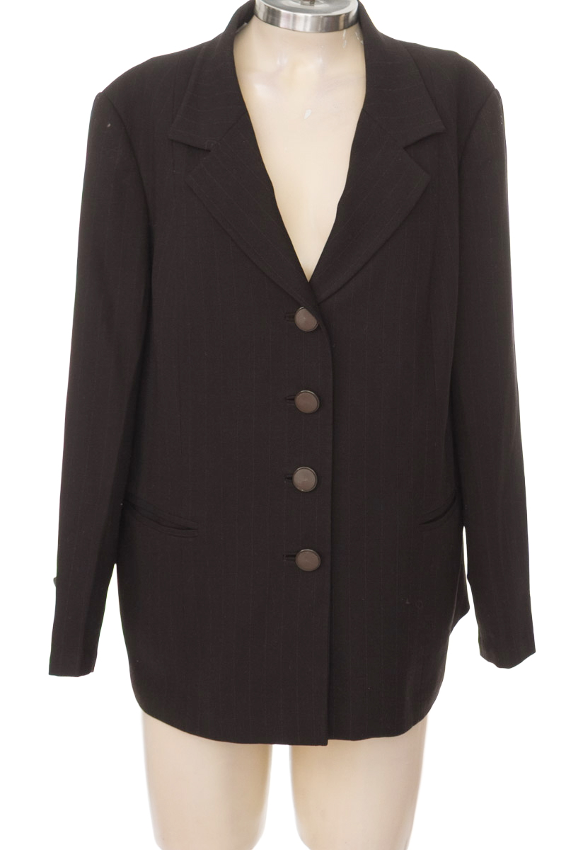 Chaqueta / Abrigo color Negro - Closeando