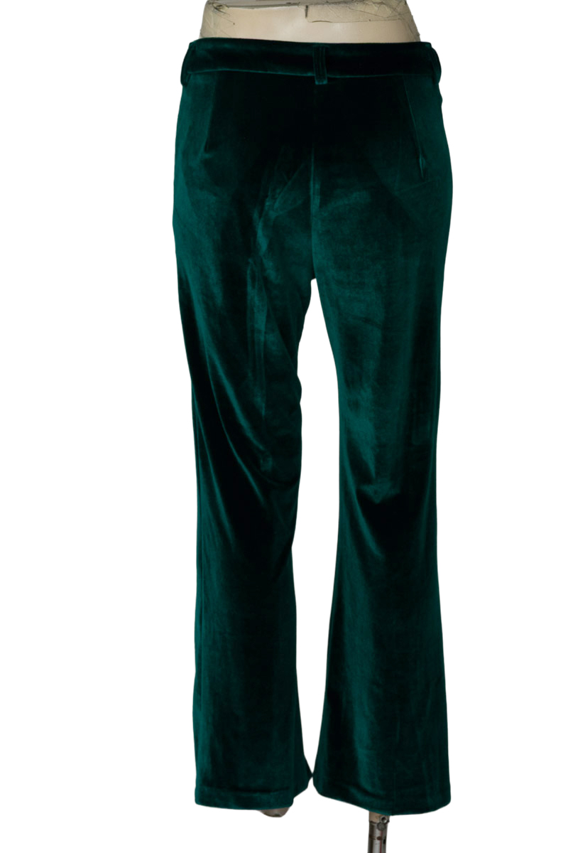 Pantalones color Verde - Closeando