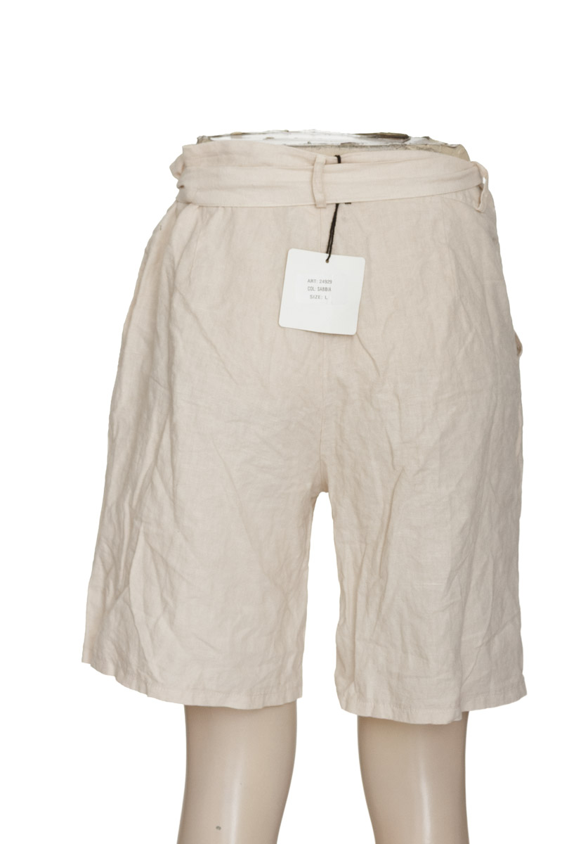 Short color Beige - Closeando