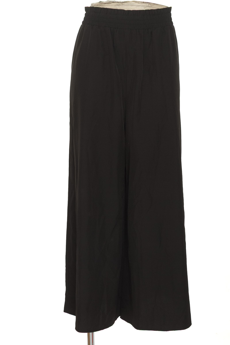 Pantalones color Negro - Closeando