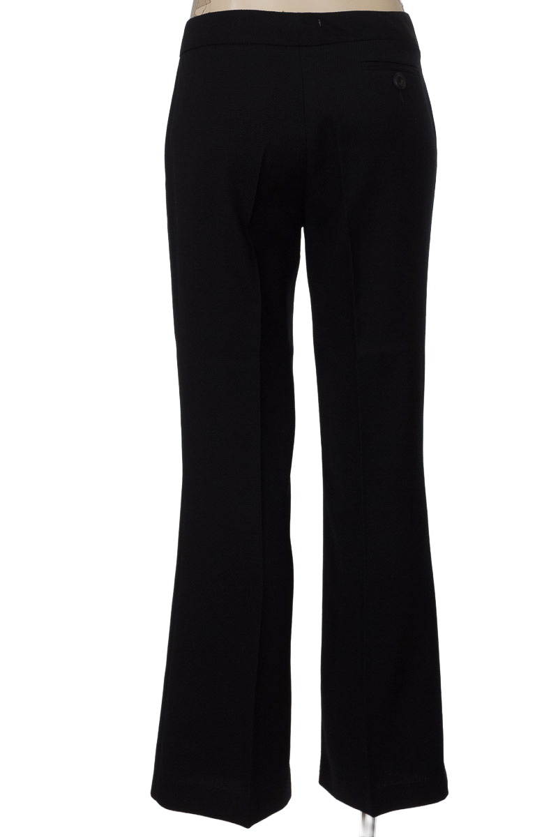 Pantalones color Negro - Armi