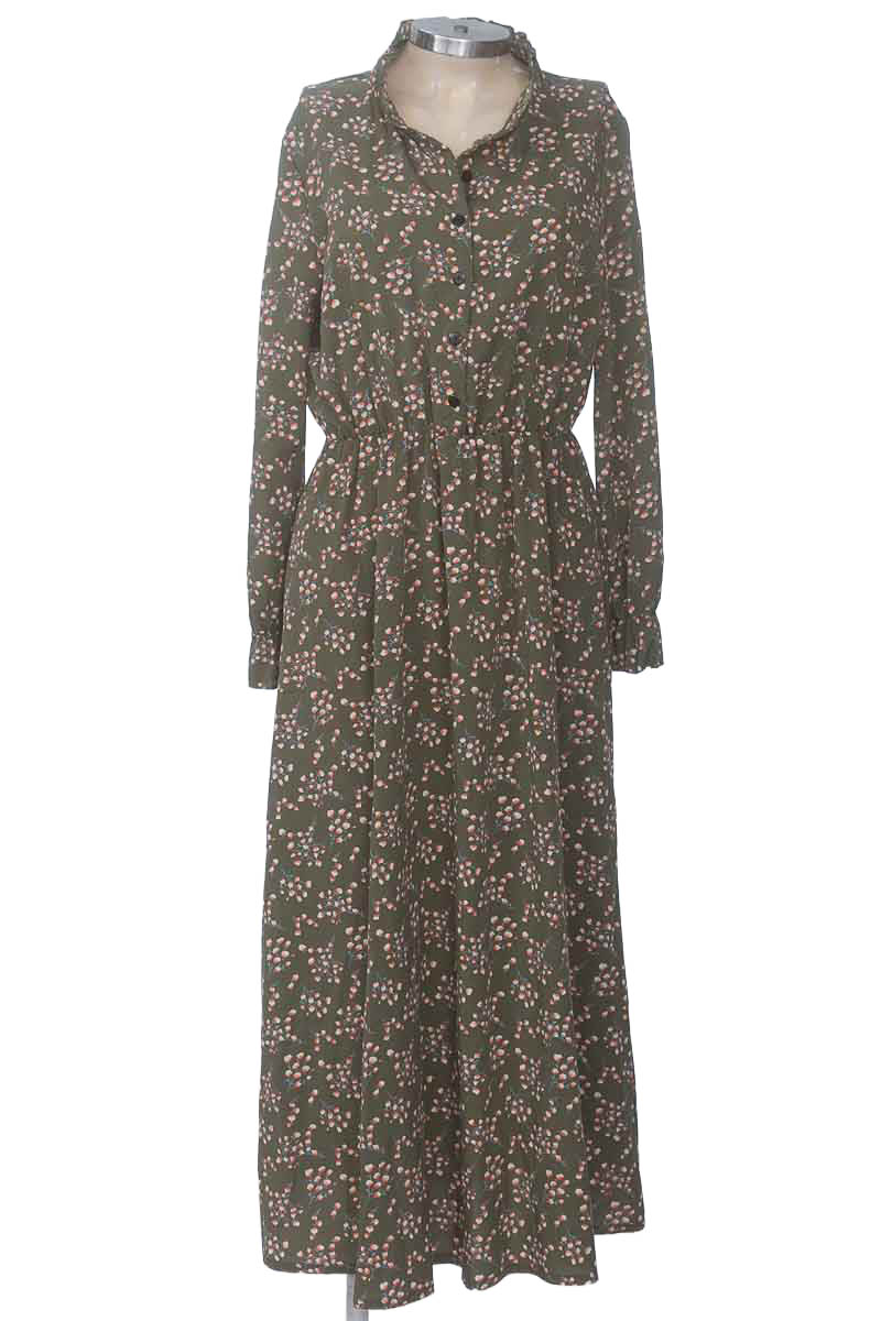 Vestido / Enterizo color Verde - Closeando