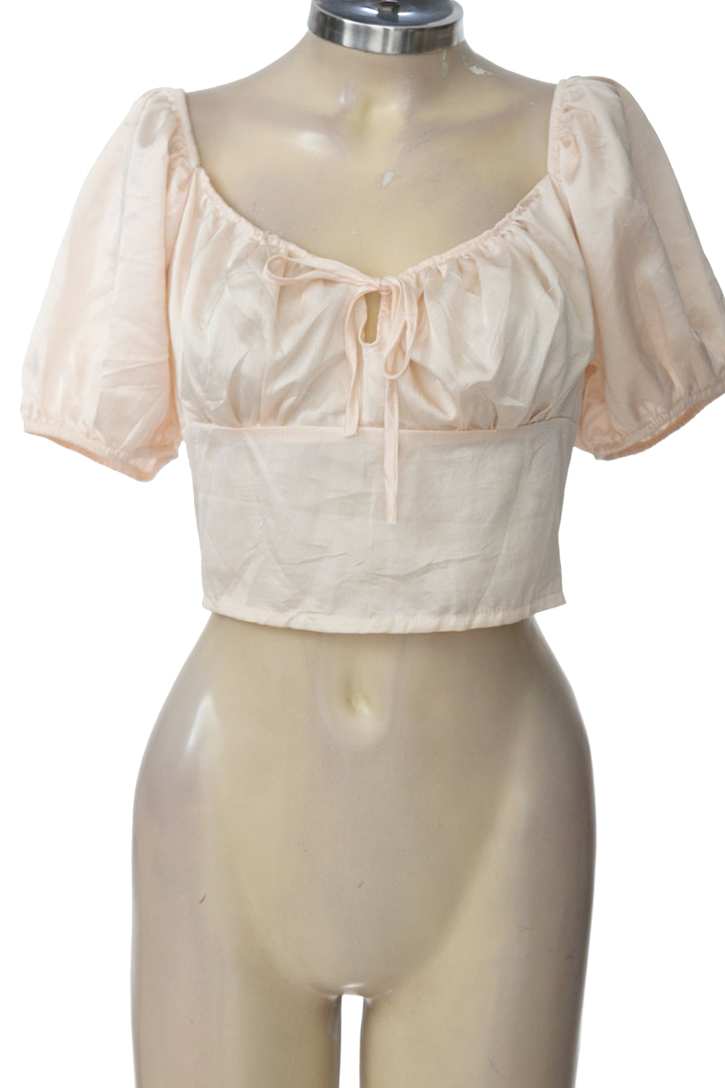 Top / Camiseta color Beige - Closeando
