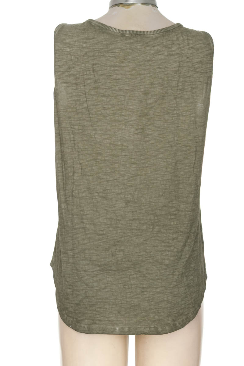 Top / Camiseta color Verde - Jane + Delancey