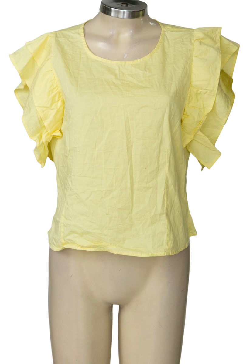 Top / Camiseta color Amarillo - Closeando