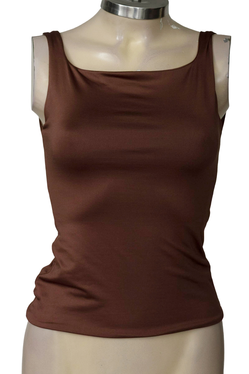 Top / Camiseta color Café - Closeando