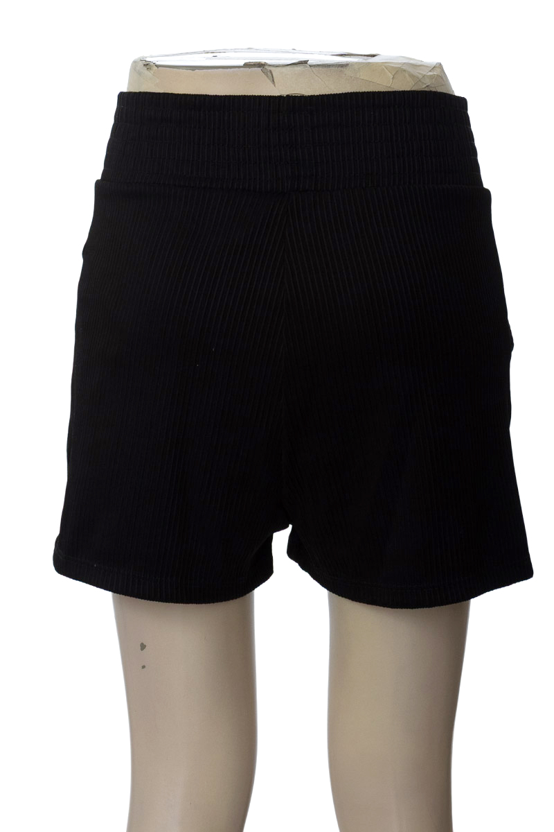 Ropa Deportiva / Salida de Baño color Negro - GreenFit