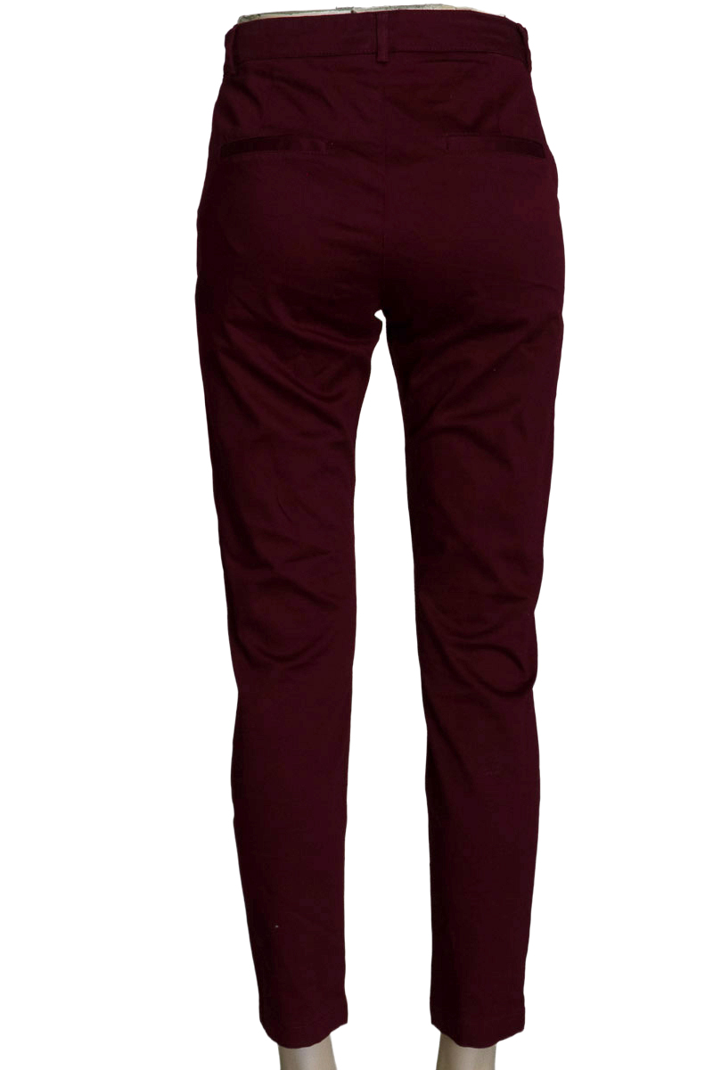 Pantalones color Vinotinto - Leonisa