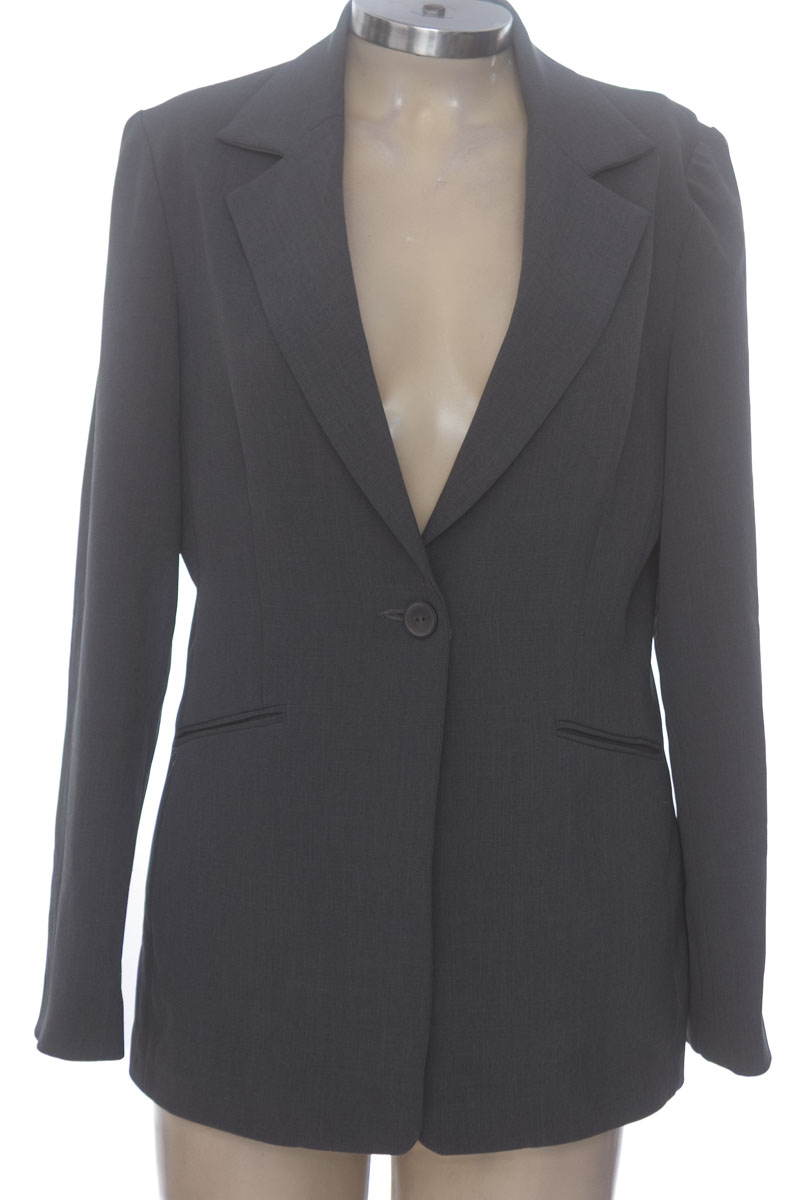 Chaqueta / Abrigo color Gris - Arte y Moda