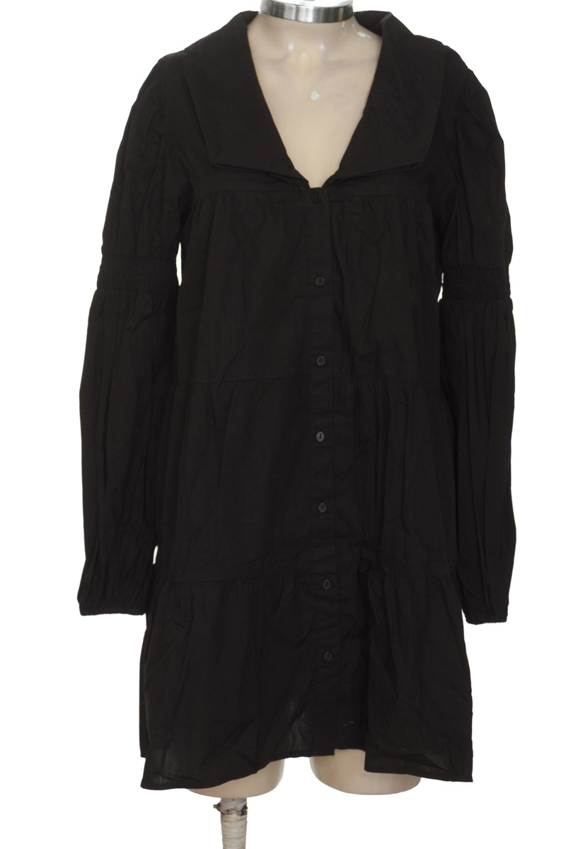 Vestido / Enterizo color Negro - Stradivarius