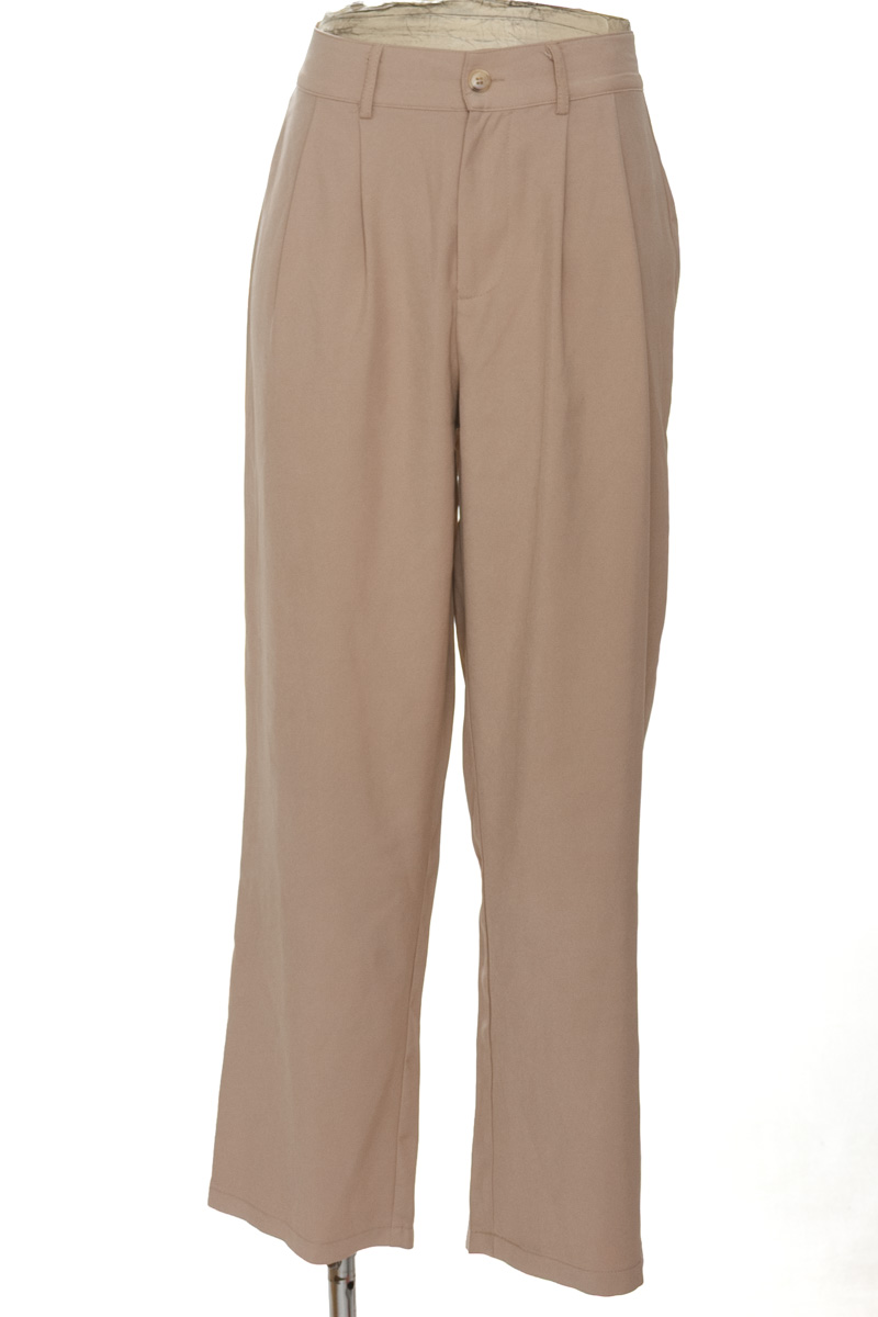 Pantalones color Beige - Closeando