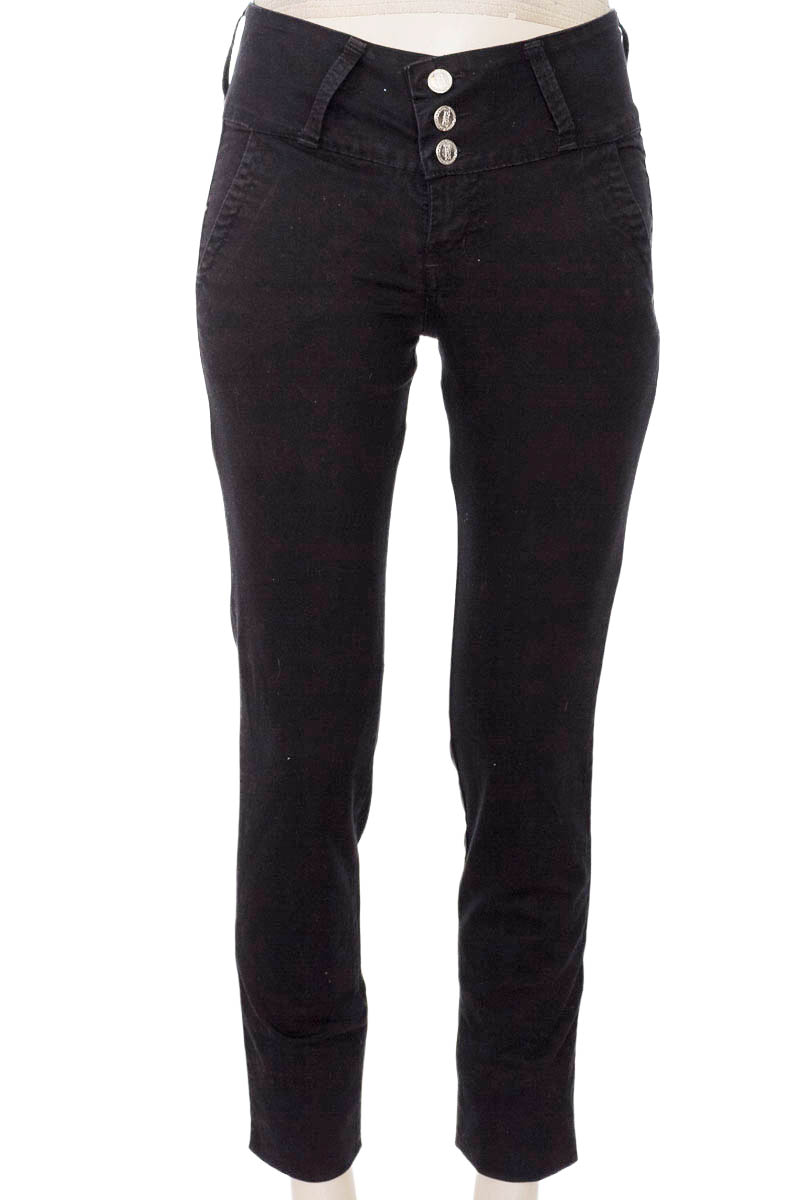 Pantalones color Negro - Closeando