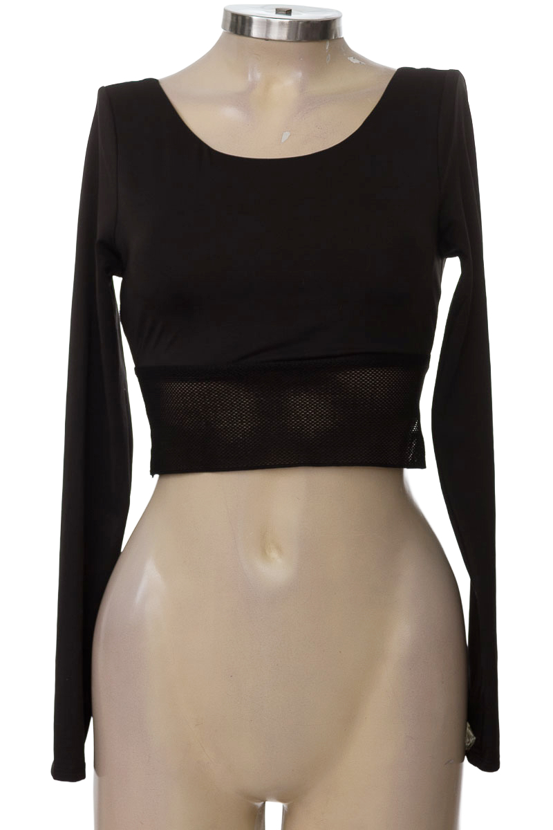 Ropa Deportiva / Salida de Baño color Negro - Punto Blanco