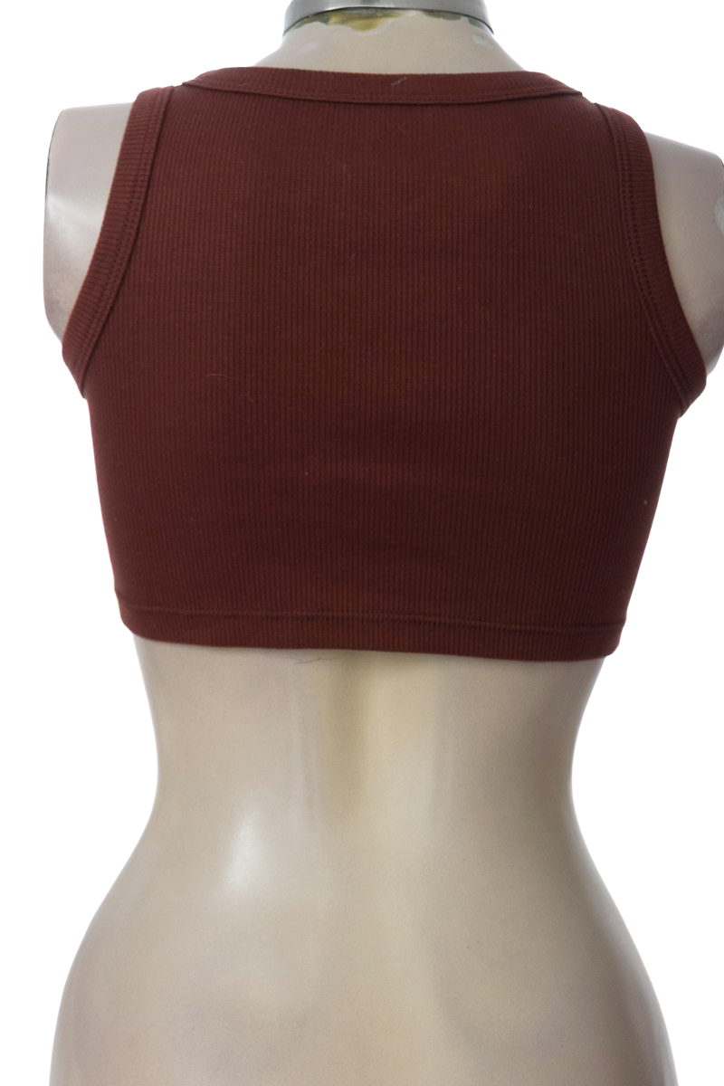 Top / Camiseta color Café - Closeando