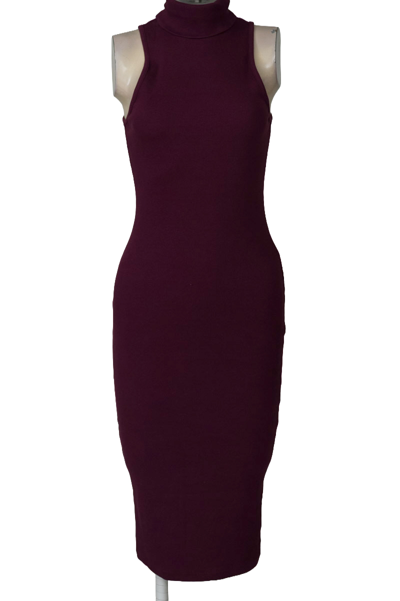 Vestido / Enterizo color Vinotinto - Zara
