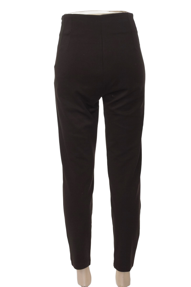 Pantalones color Negro - Closeando