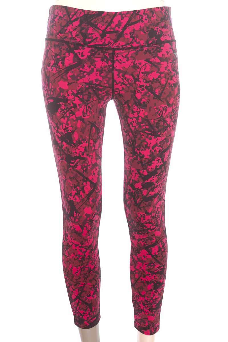 Ropa Deportiva / Salida de Baño color Rosado - Diadora