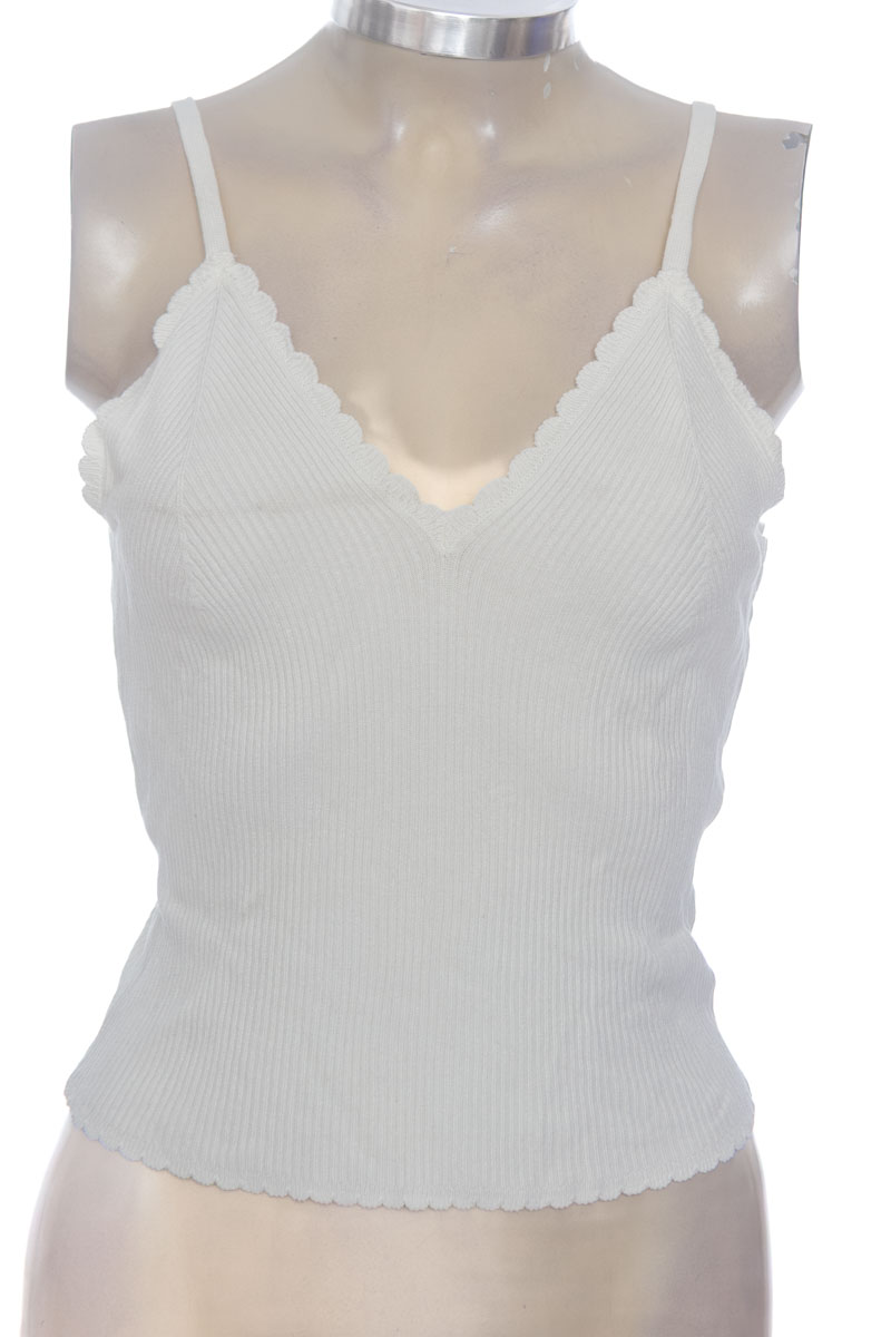 Top / Camiseta color Blanco - Divided by H&M
