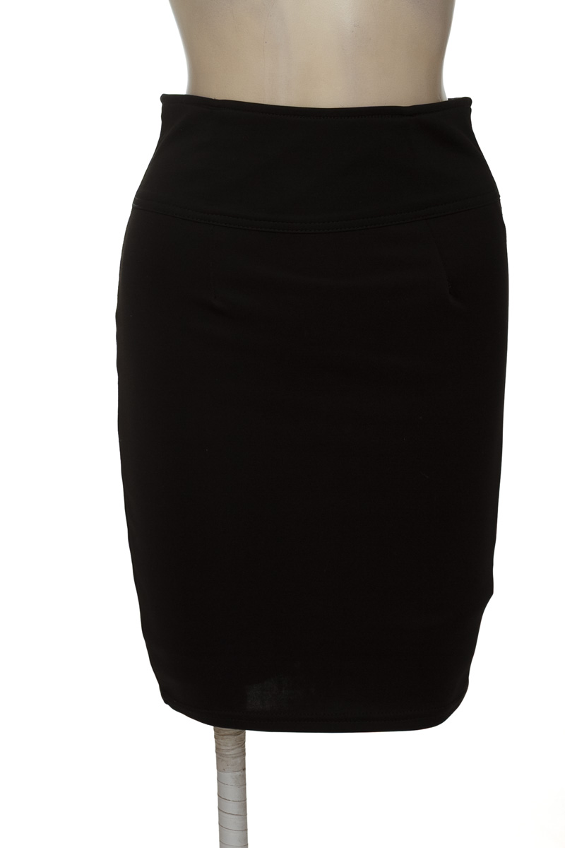 Falda color Negro - Closeando