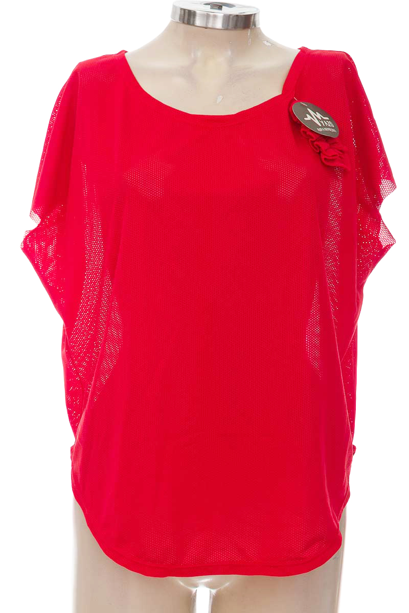 Ropa Deportiva / Salida de Baño color Rojo - Yazo