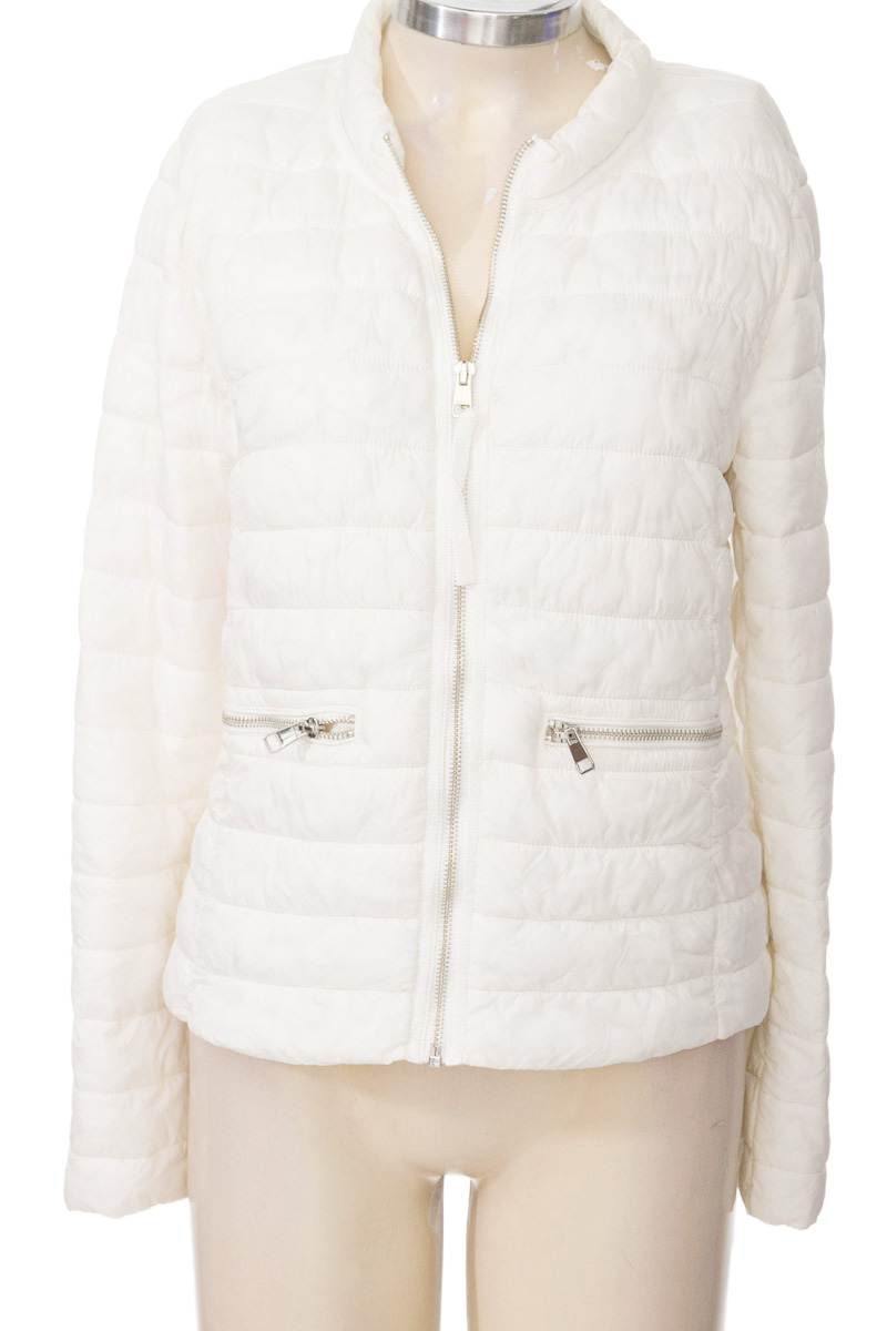 Chaqueta / Abrigo color Blanco - MNG