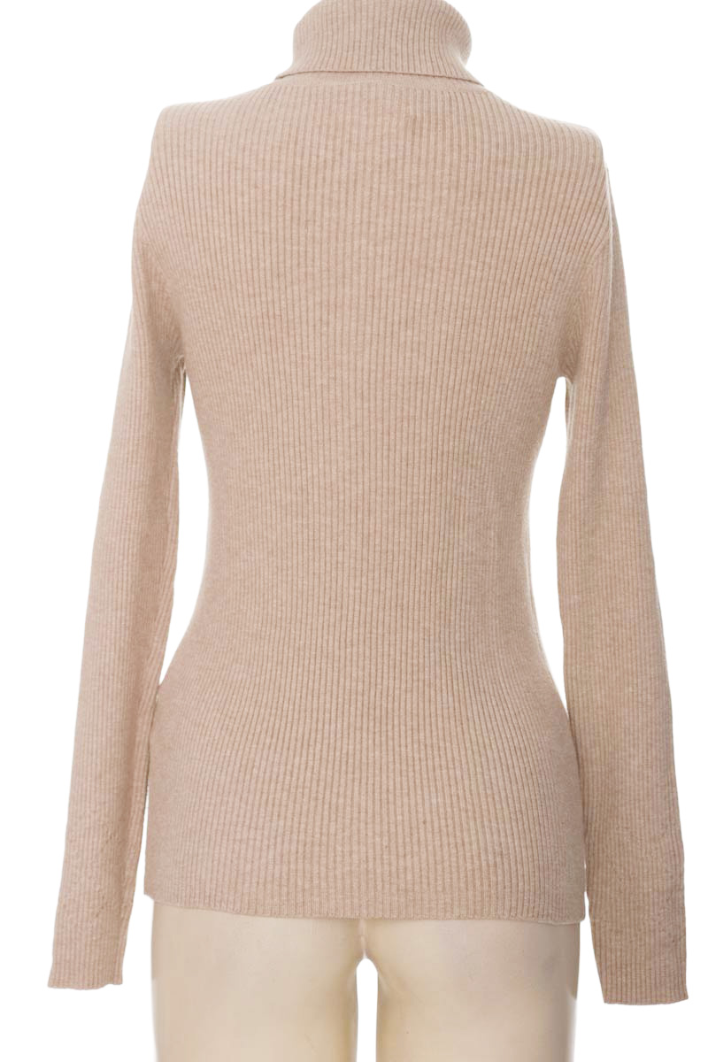 Sweater color Café - Closeando