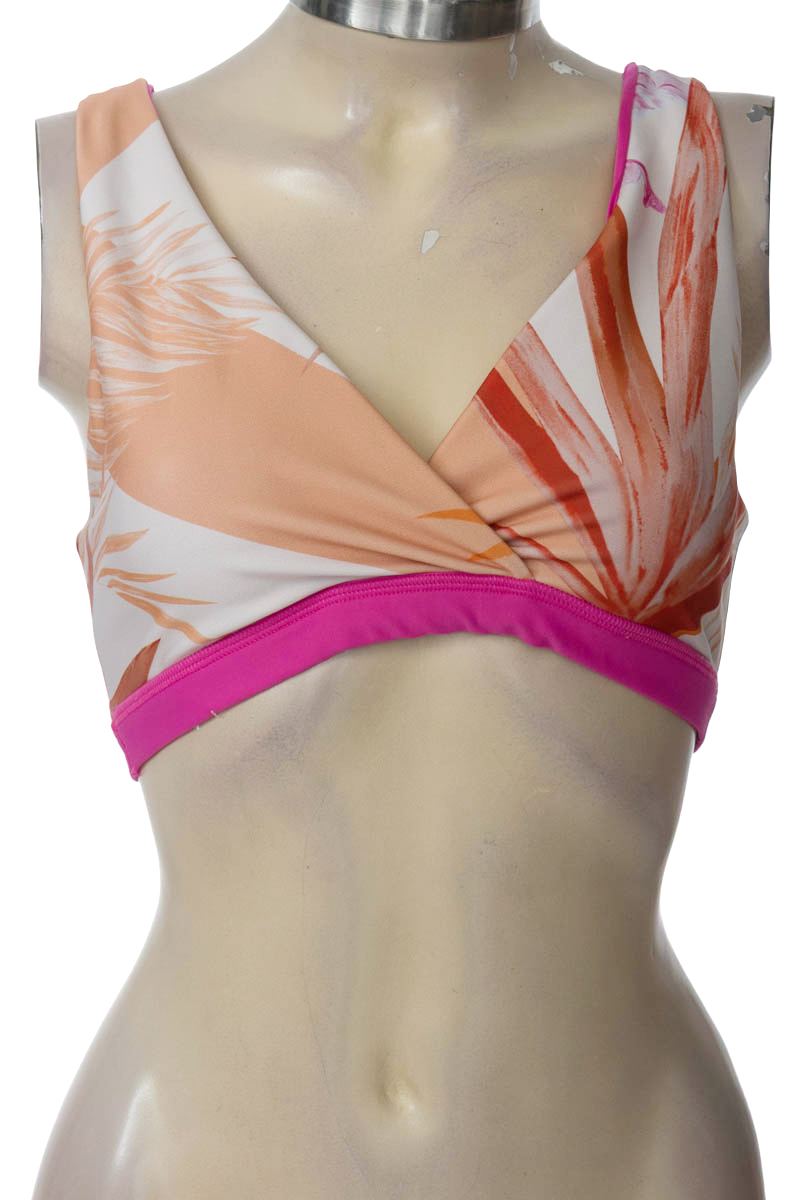 Ropa Deportiva / Salida de Baño color Fucsia - Closeando