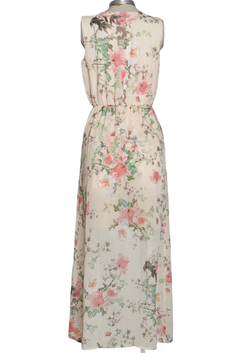 Vestido / Enterizo color Beige - Sweet Storm