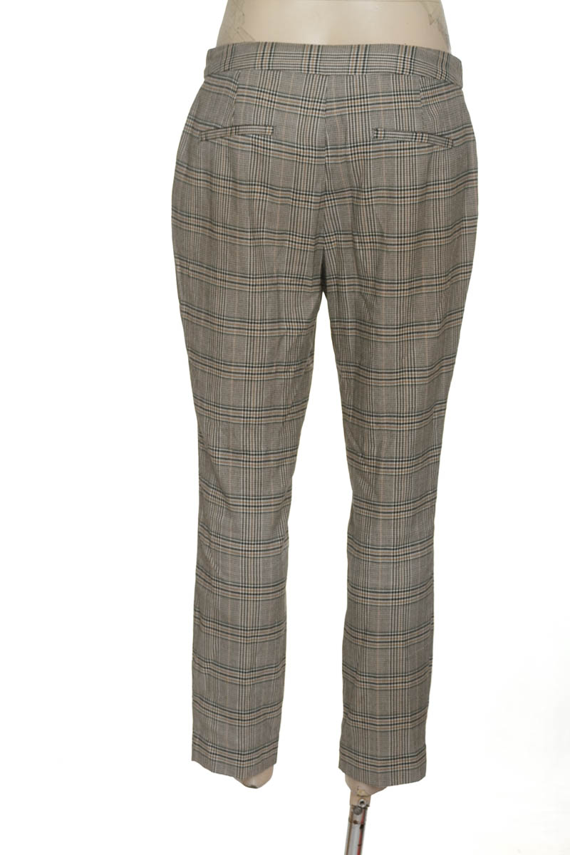Pantalones color Estampado - Zara