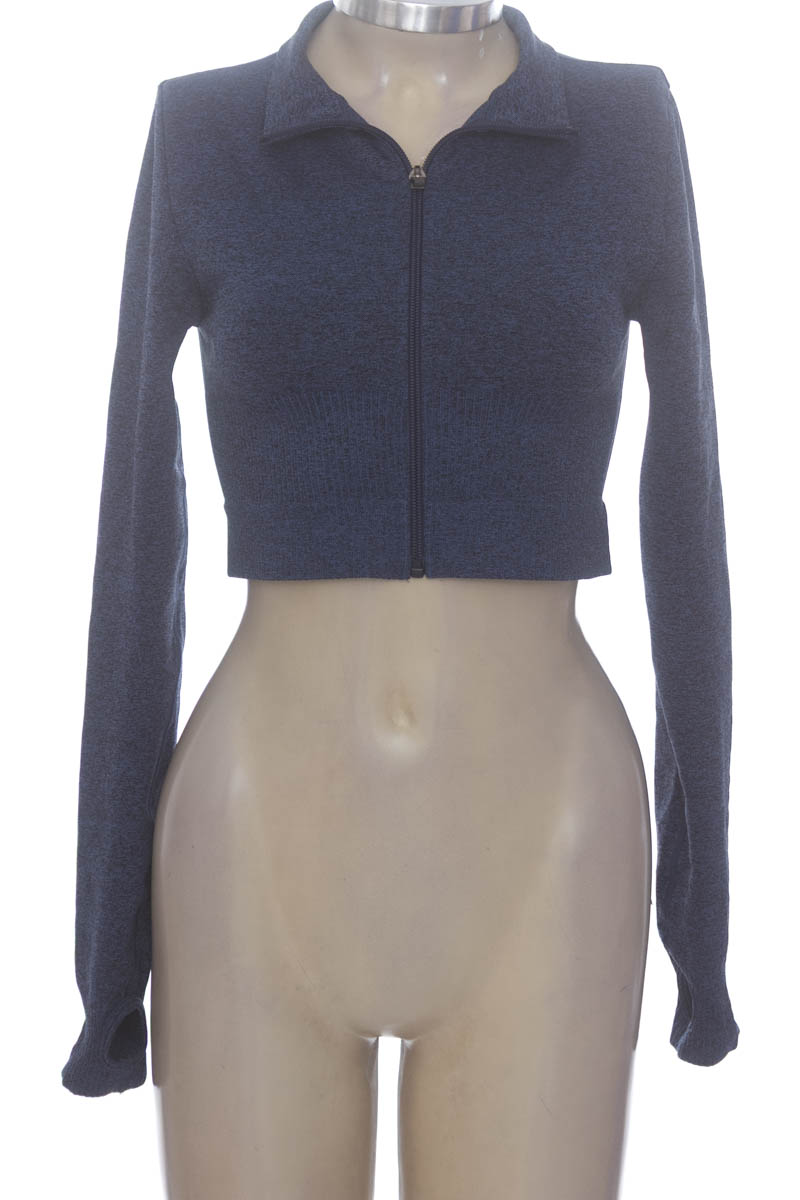 Ropa Deportiva / Salida de Baño color Azul - Closeando