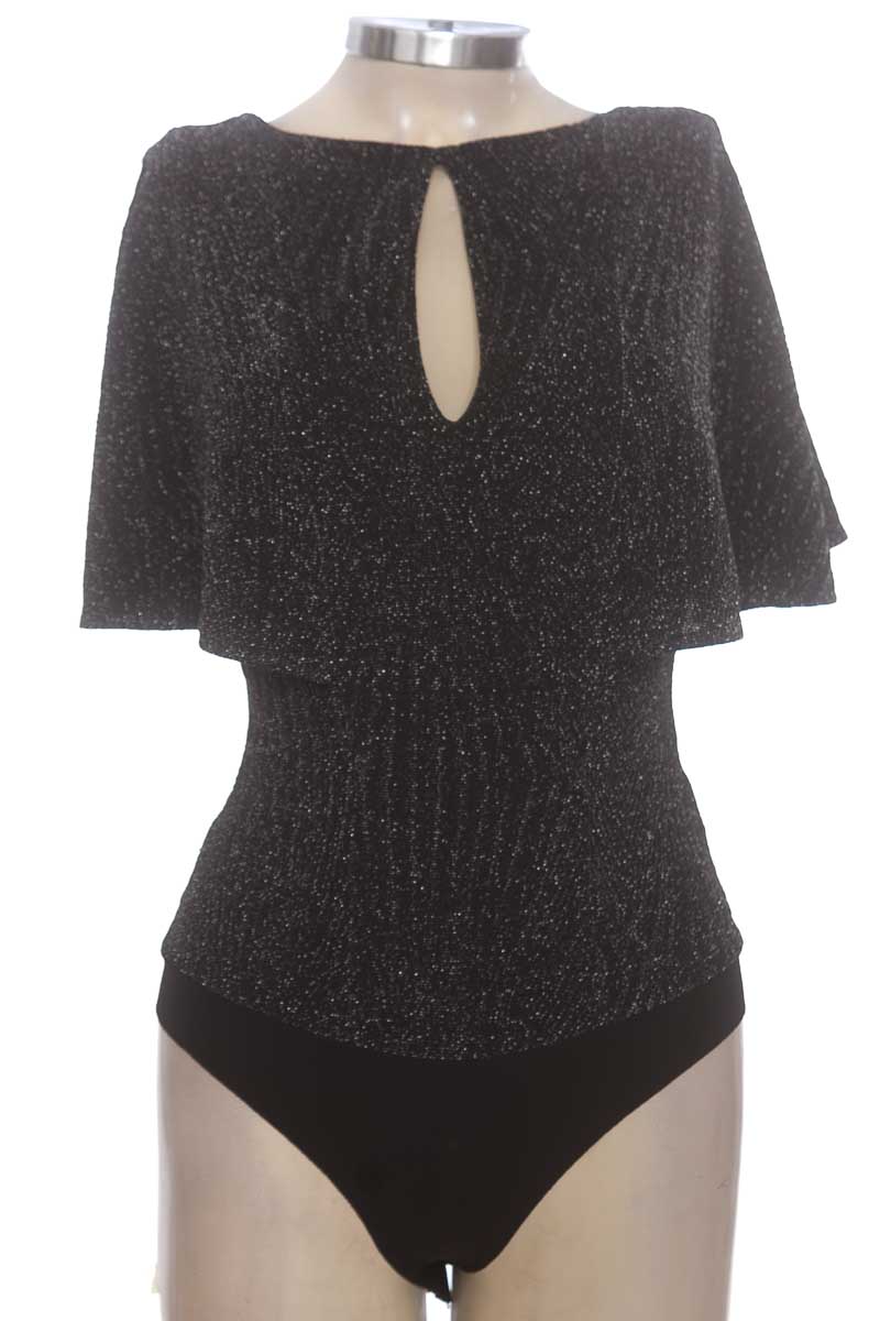 Top / Camiseta color Negro - Bershka