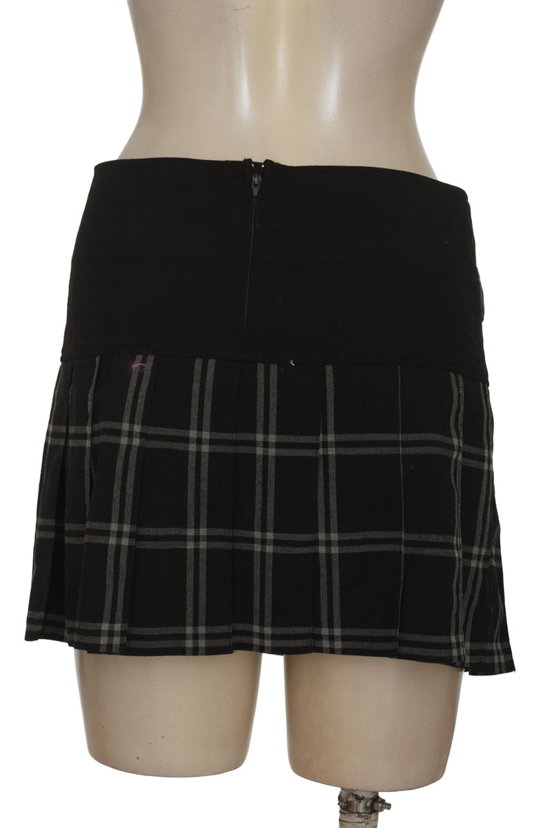 Falda color Negro - Mandee