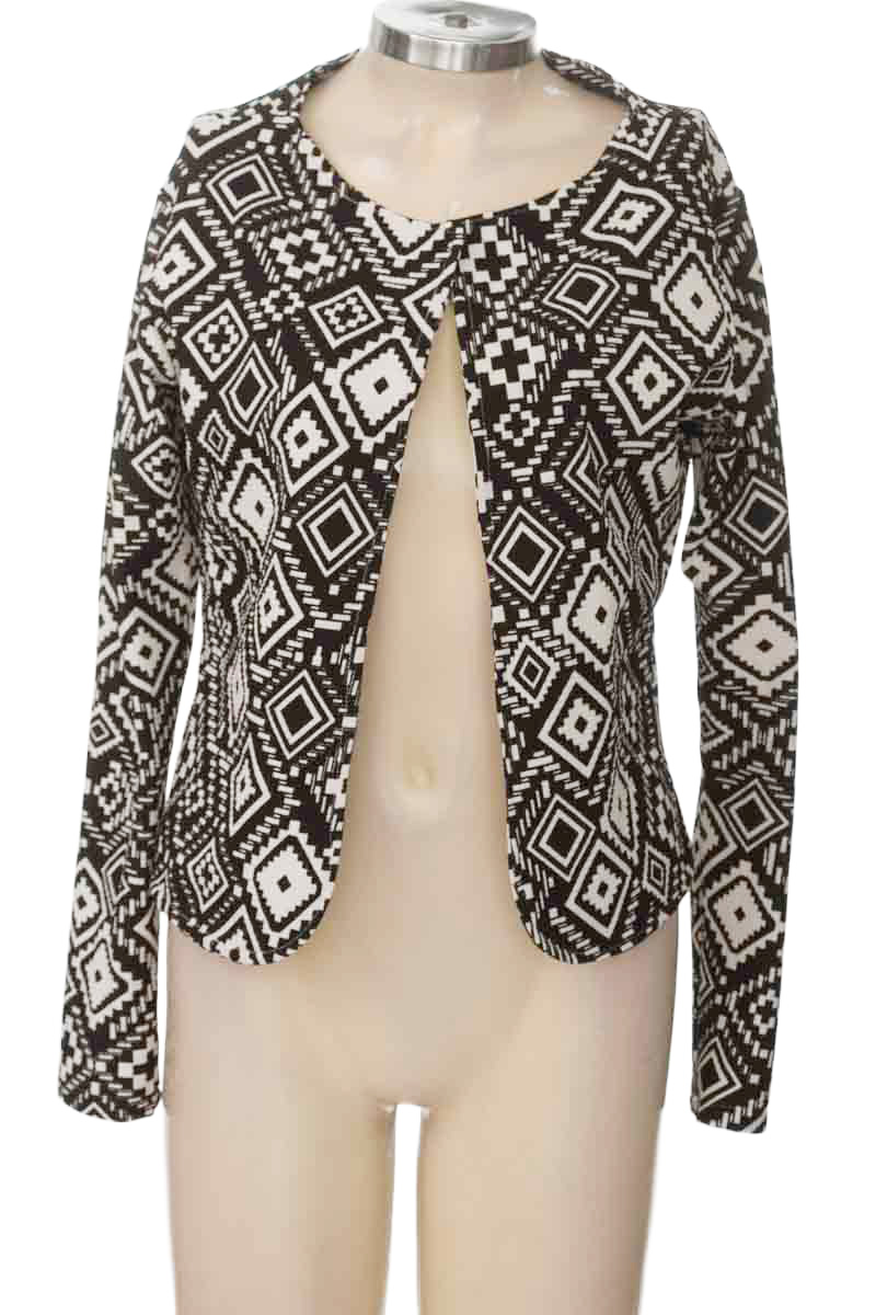 Chaqueta / Abrigo color Negro - Closeando