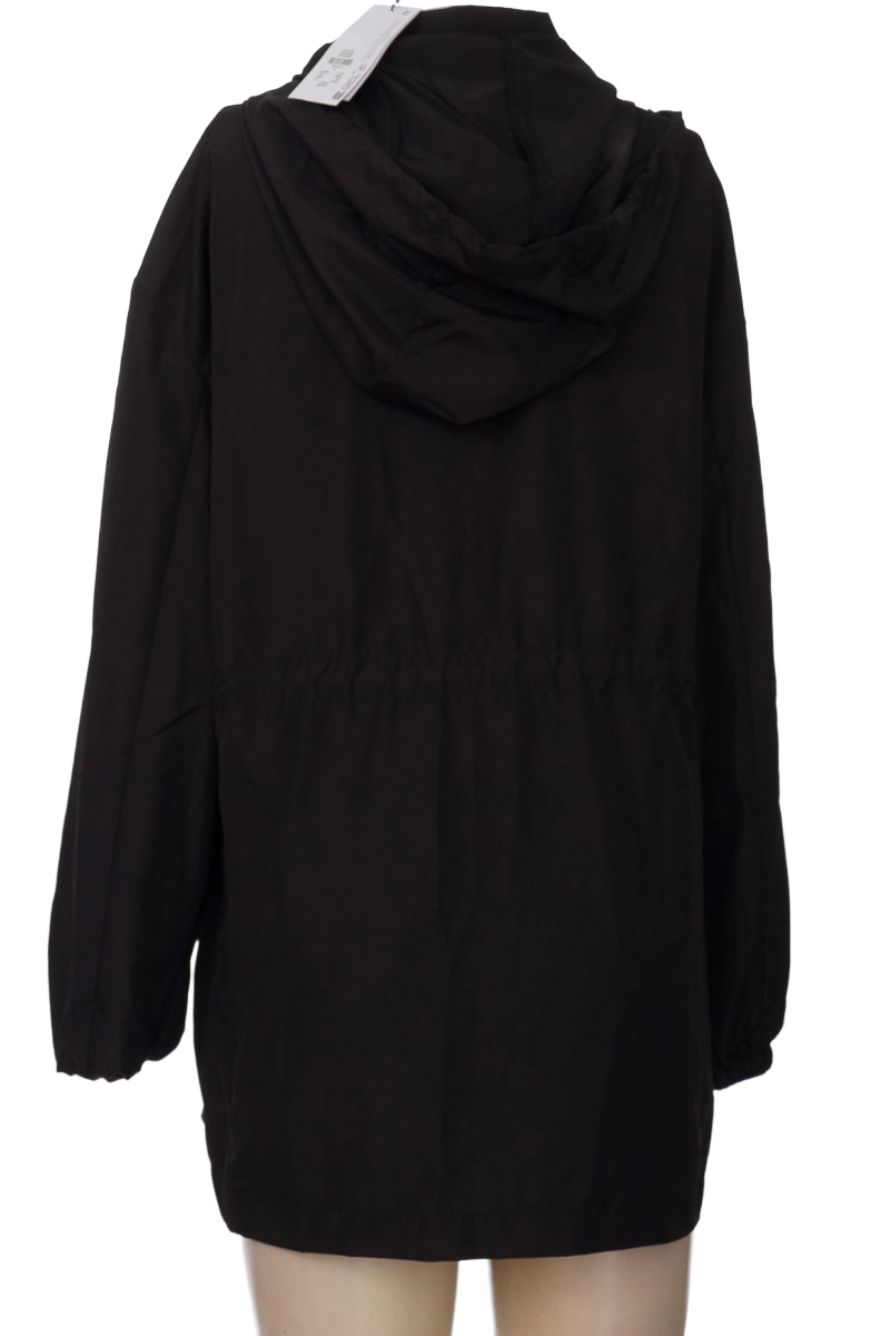 Chaqueta / Abrigo color Negro - Primark