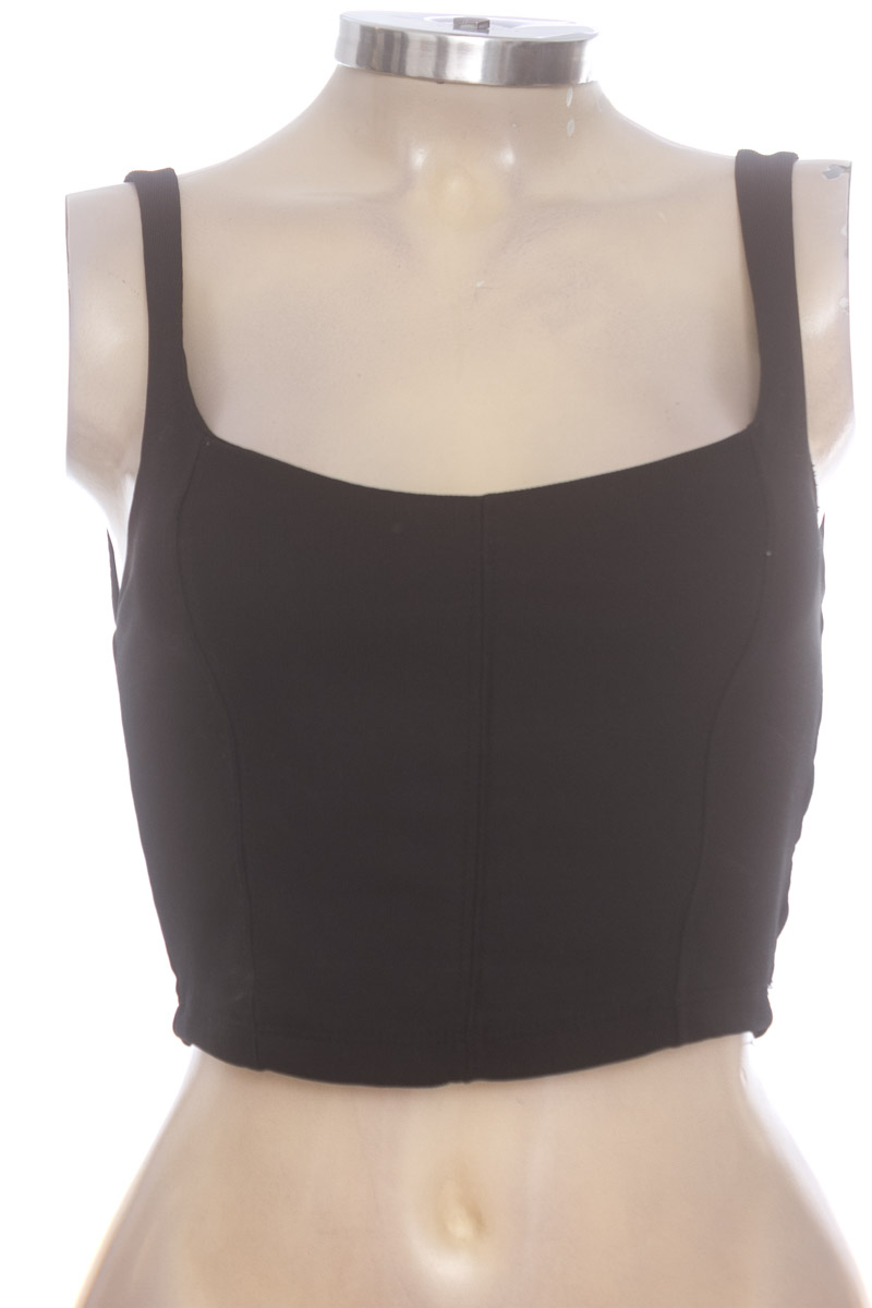 Top / Camiseta color Negro - Stradivarius