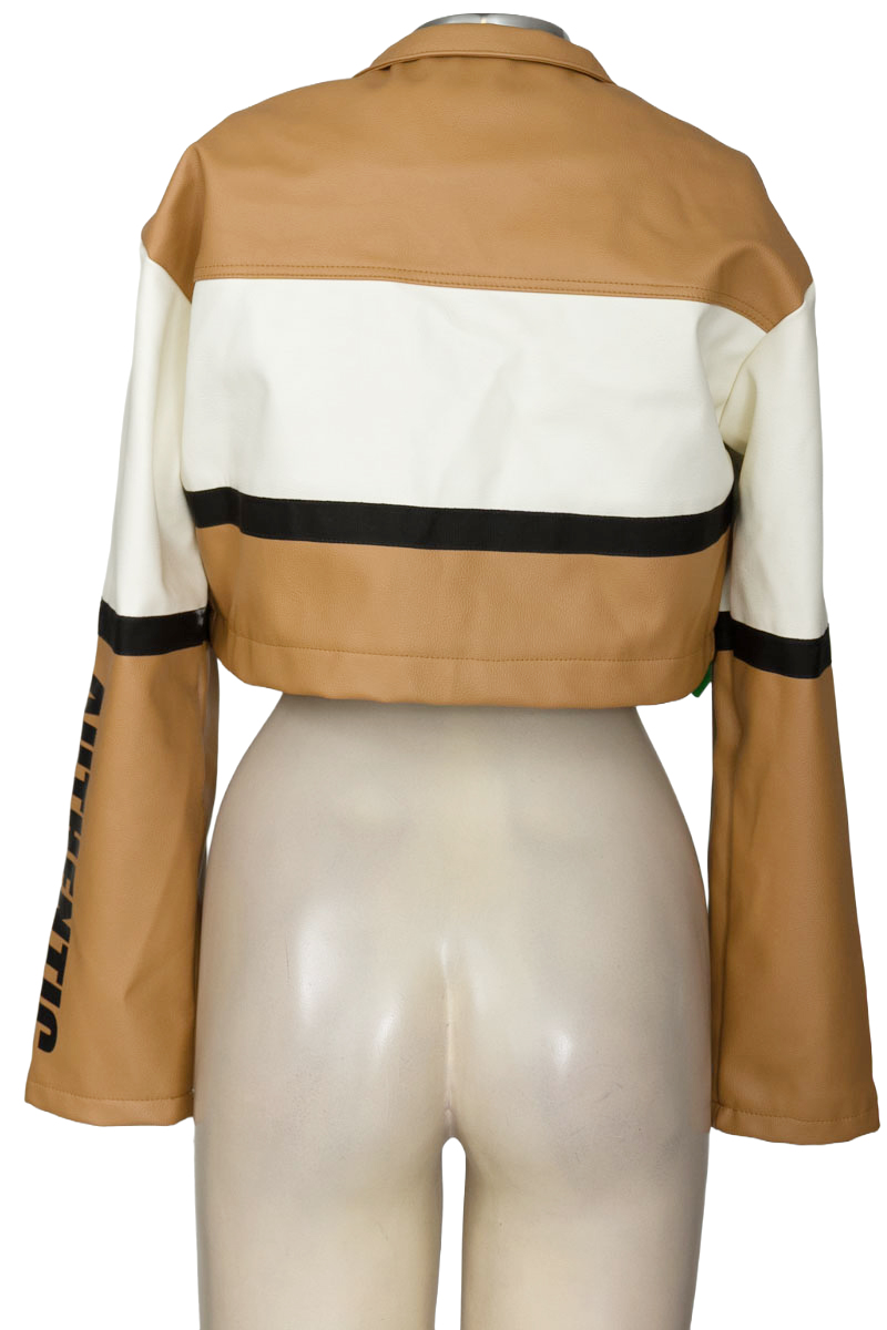 Chaqueta / Abrigo color Beige - Closeando